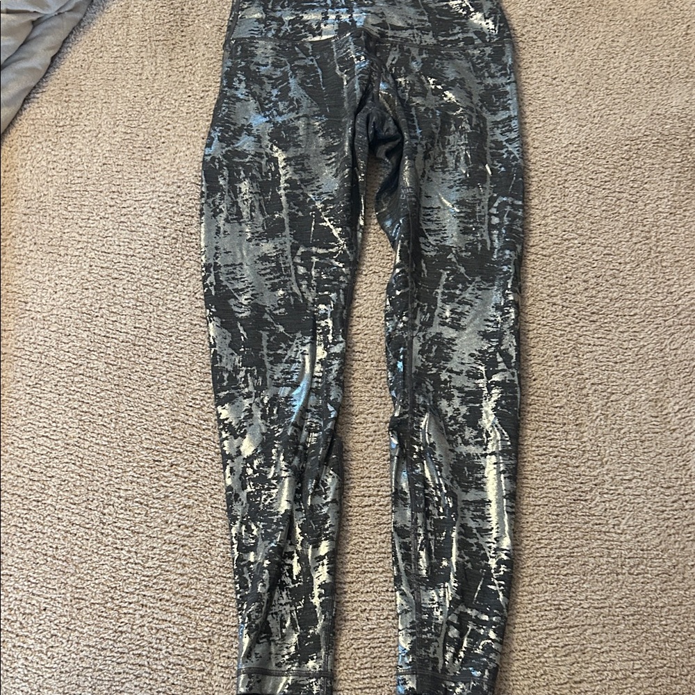 lululemon athletica Black & Gray Abstract Print Leggings